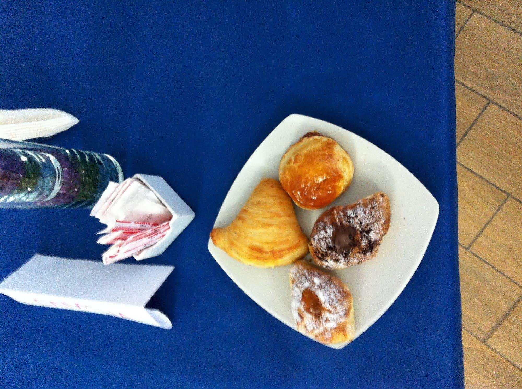 Bovio Modern Bed & Breakfast 3*