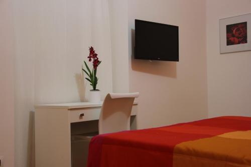 Bovio Modern 3*